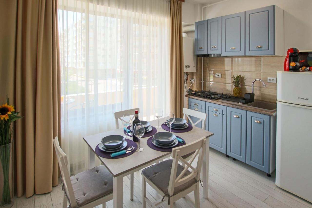 Fratelli Apartments Summerland Мамая Екстер'єр фото