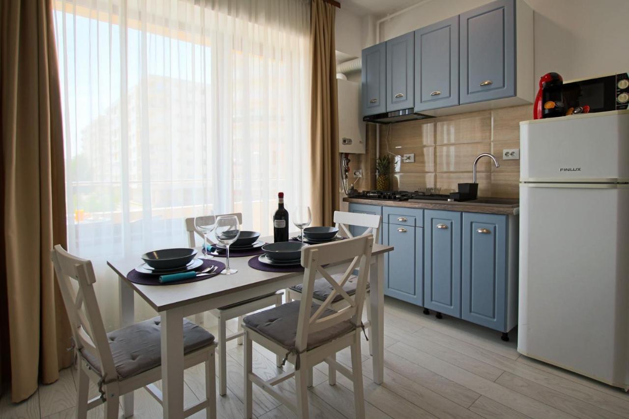 Fratelli Apartments Summerland Мамая Екстер'єр фото