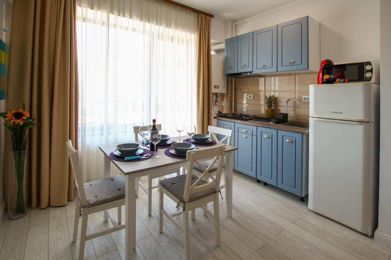 Fratelli Apartments Summerland Мамая Екстер'єр фото